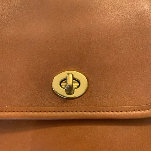 Vintage Coach Scooter - Picture 3 of 13